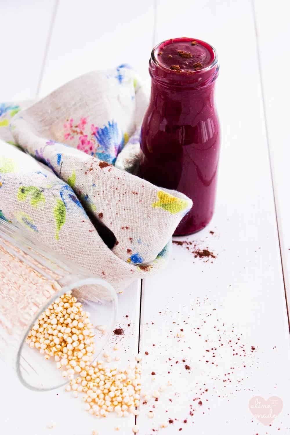 Beetroot Chocolate Smoothie with popped amaranth lying around