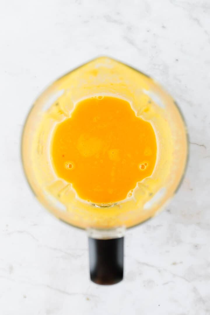 lemon ginger shot in a blender