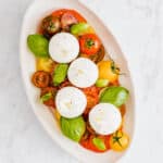 burrata salat mit heirloom tomaten