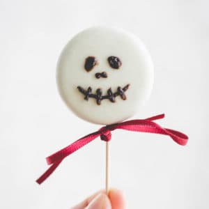 how to make halloween oreo pops