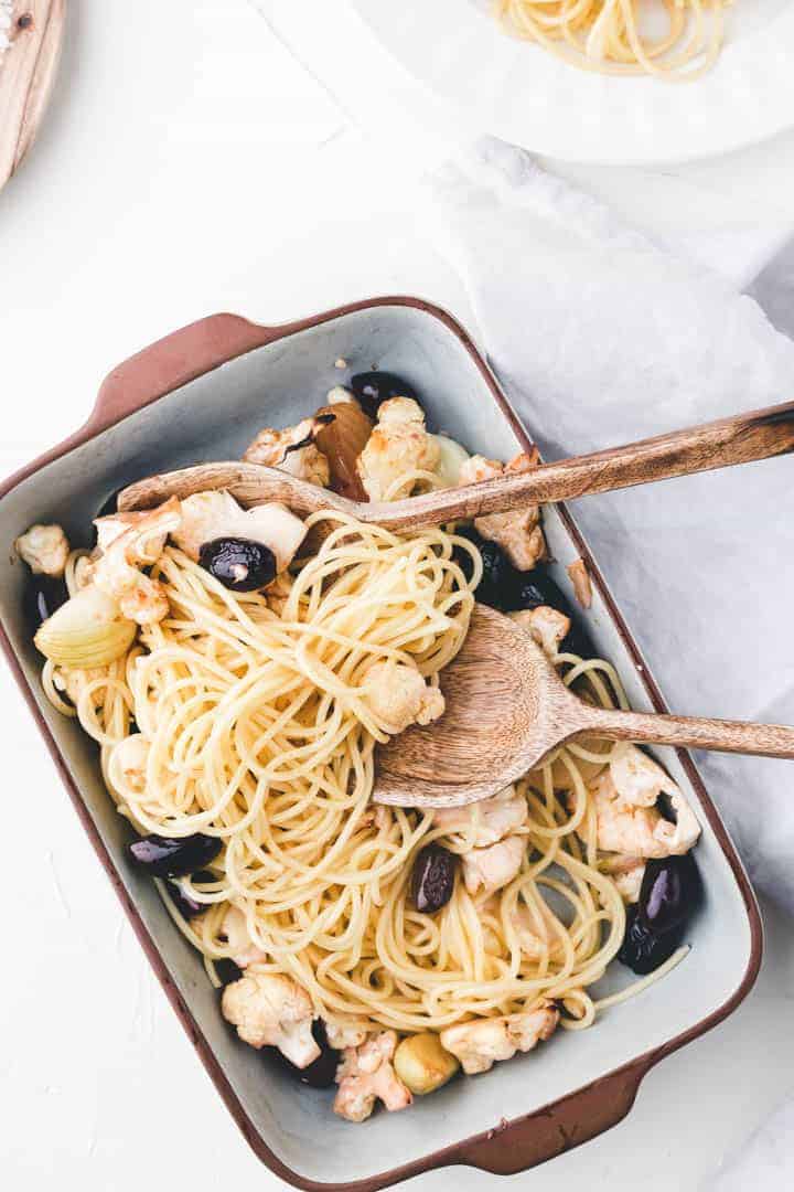 Roasted Cauliflower Pasta with Garlic and Olives