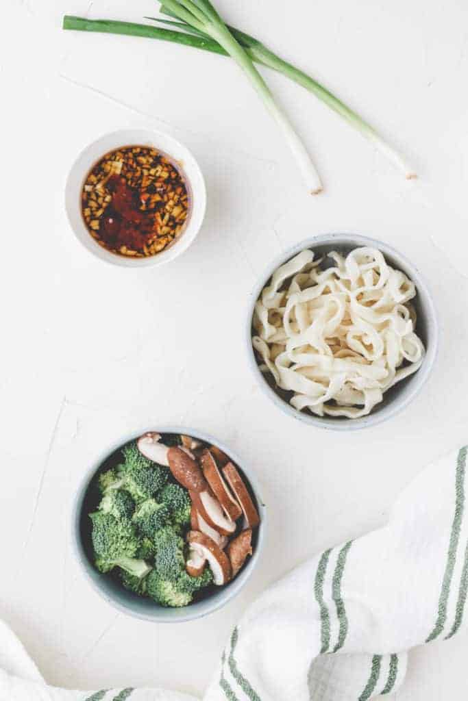 zutaten für gebratene udon rezept