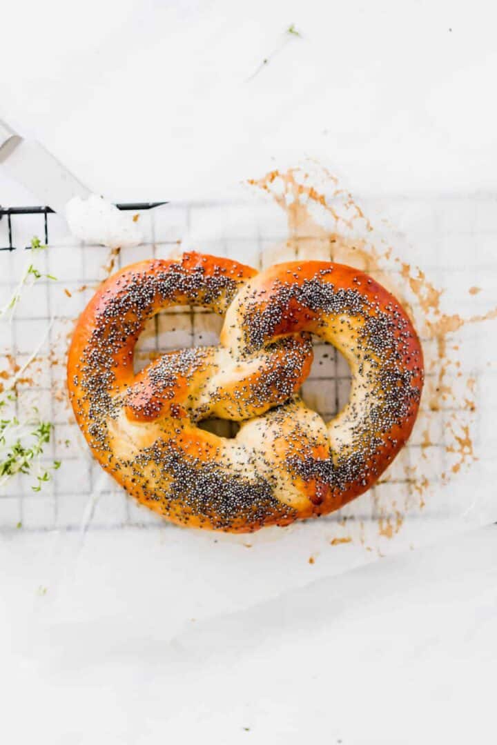 vegan soft pretzel with poppy seeds