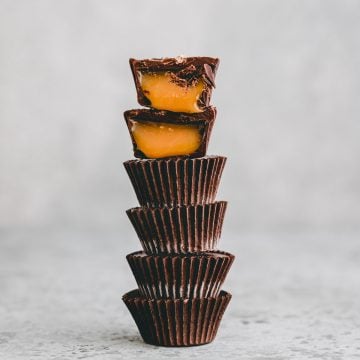 Salted Caramel Chocolate Cups