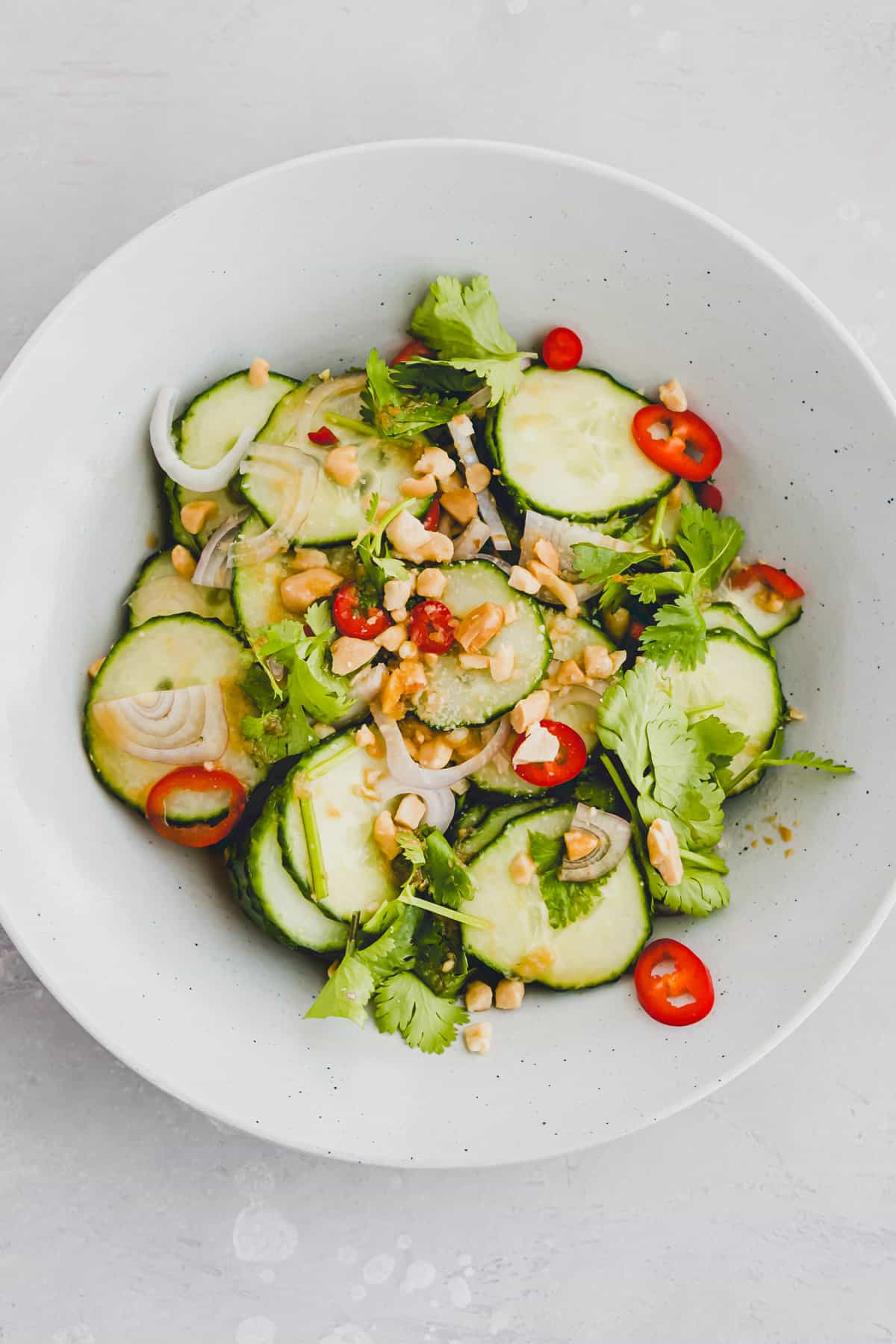 Thai Gurkensalat mit Erdnüssen (frisch &amp; gesund) | Aline Made