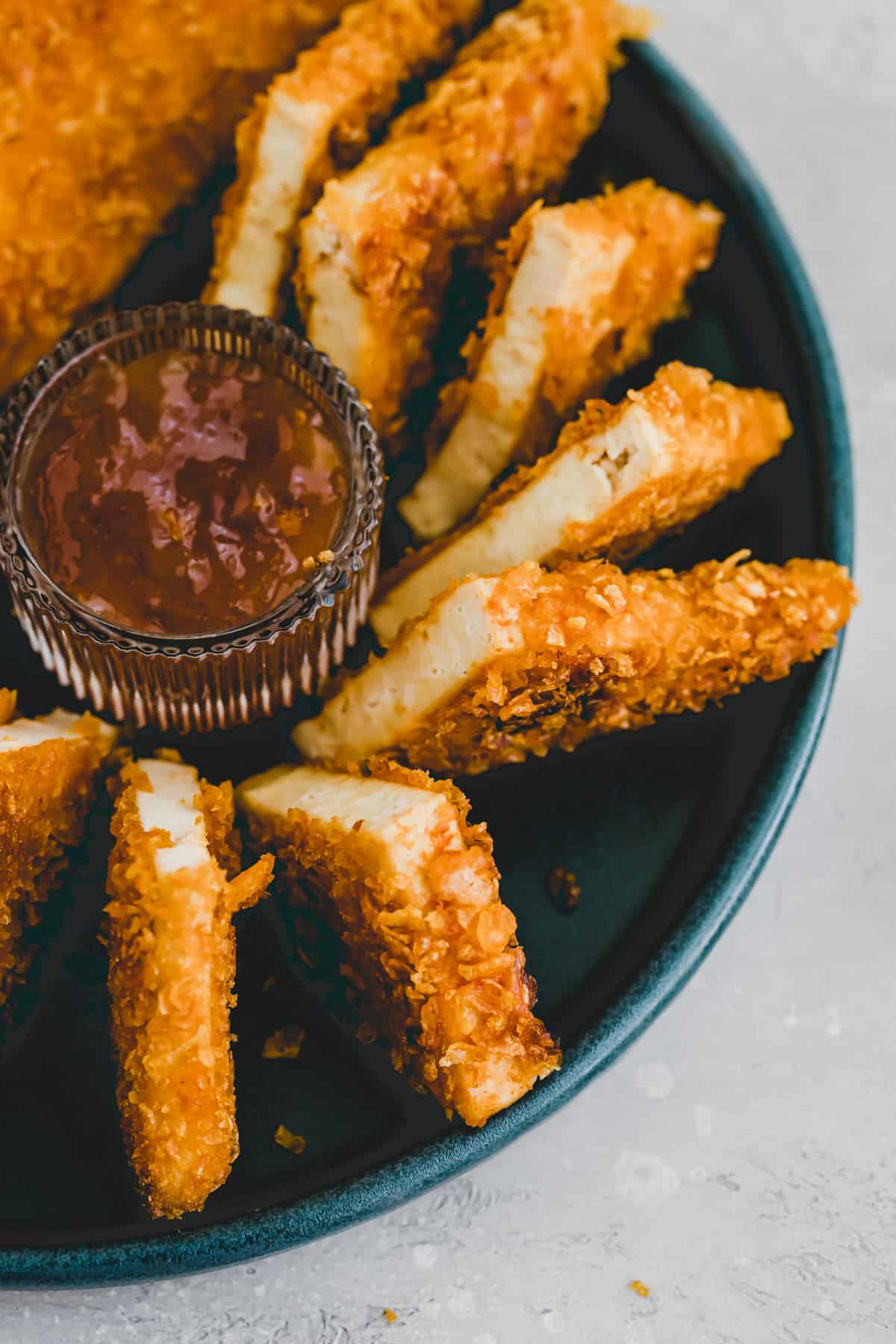 vegan nuggets with mango chutney dip