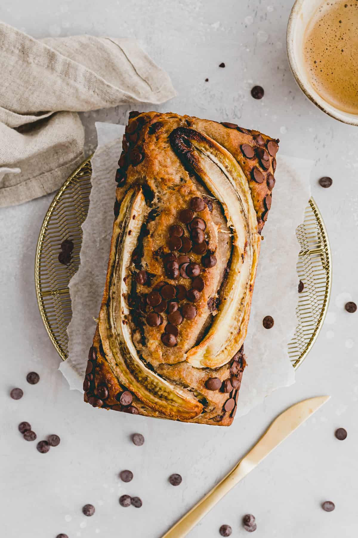 veganes bananenbrot mit schokoladen chips