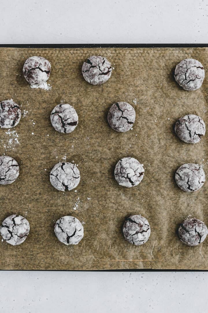 Chocolate Crinkle Cookies Recipe Step-8