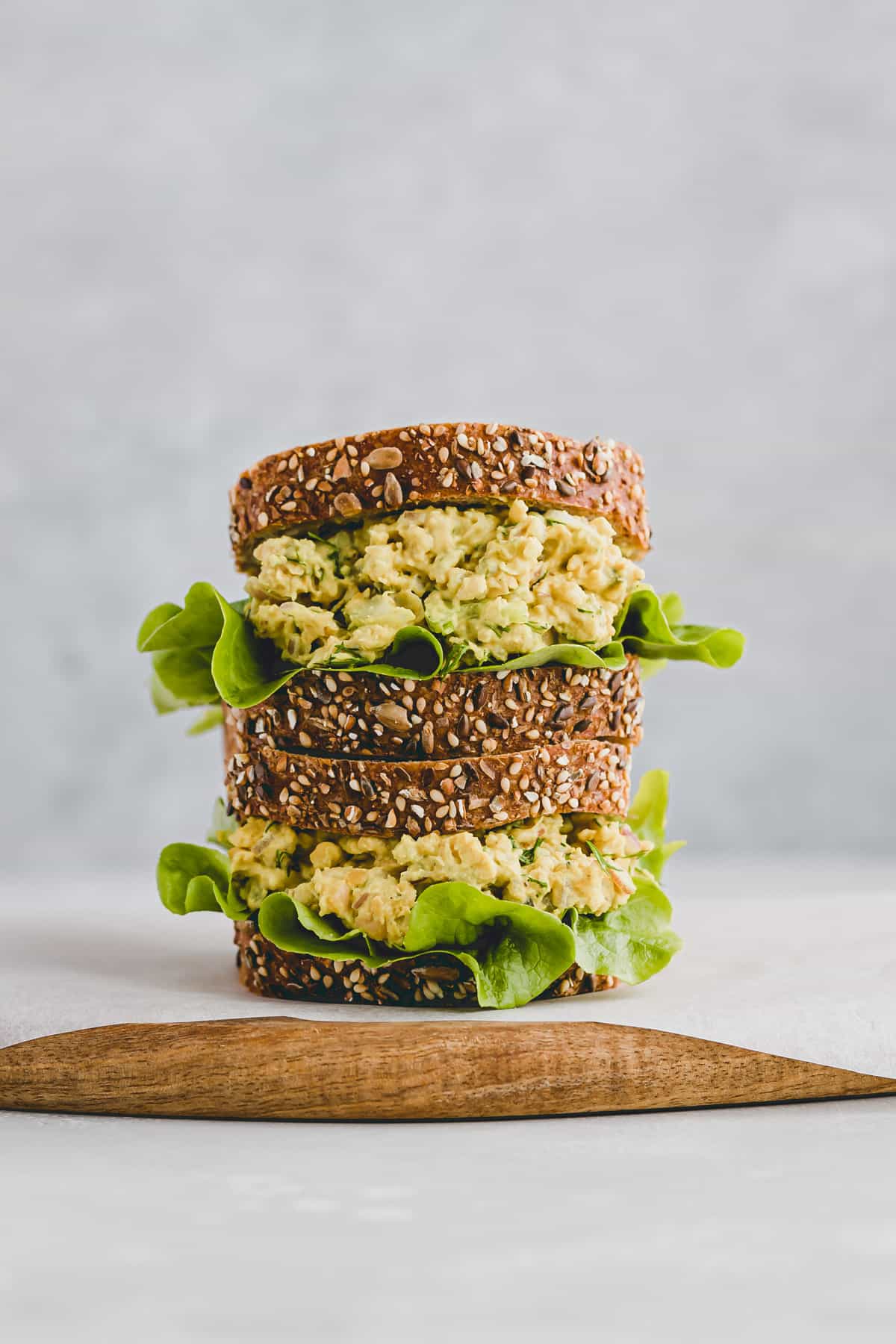 sandwich mit veganem eiersalat
