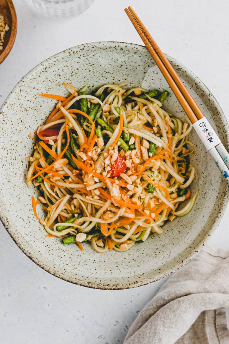 thai green papaya salad in a bowl