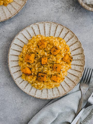 vegan butternut squash risotto on a plate
