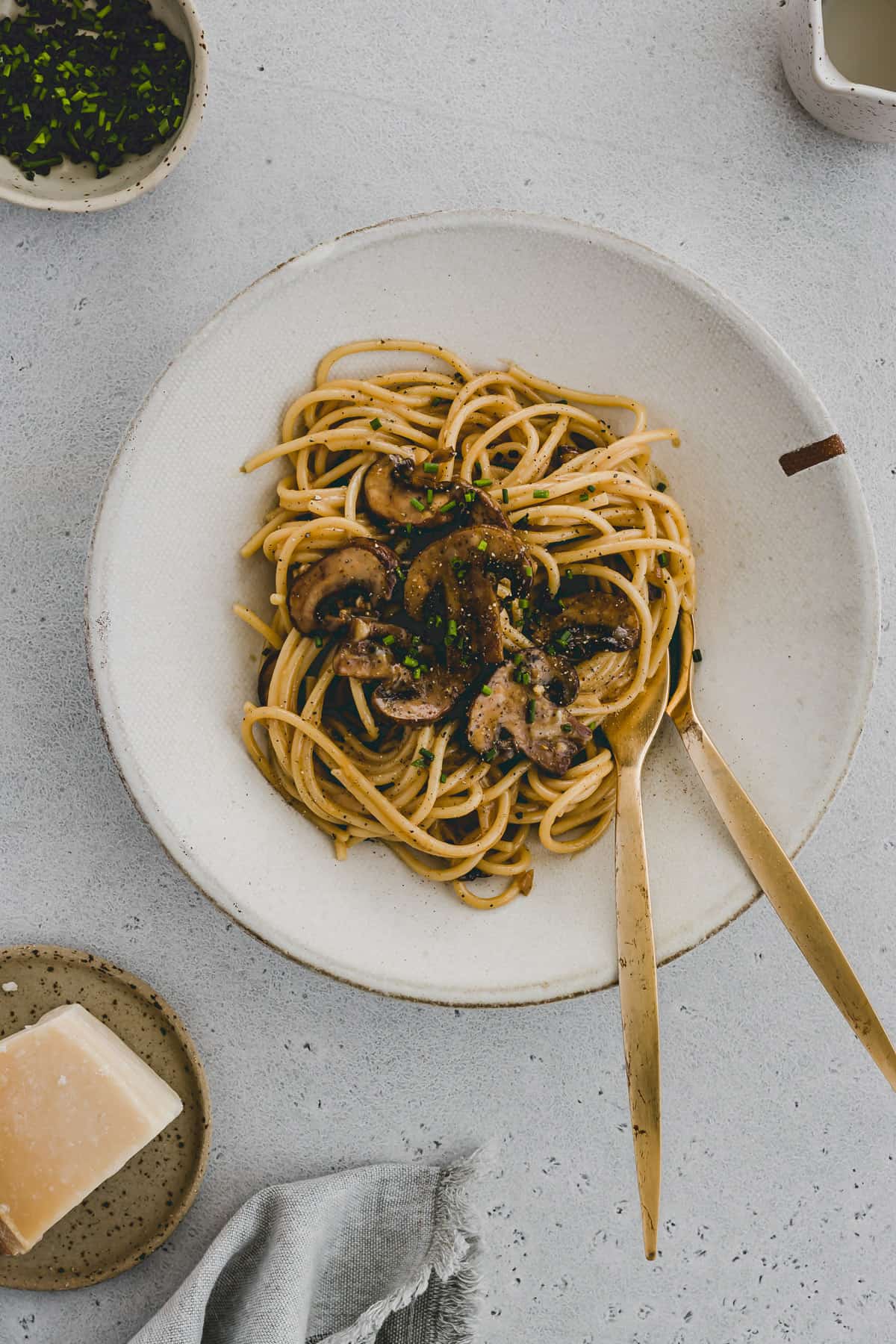 Mushroom carbonara in a pasta bowl