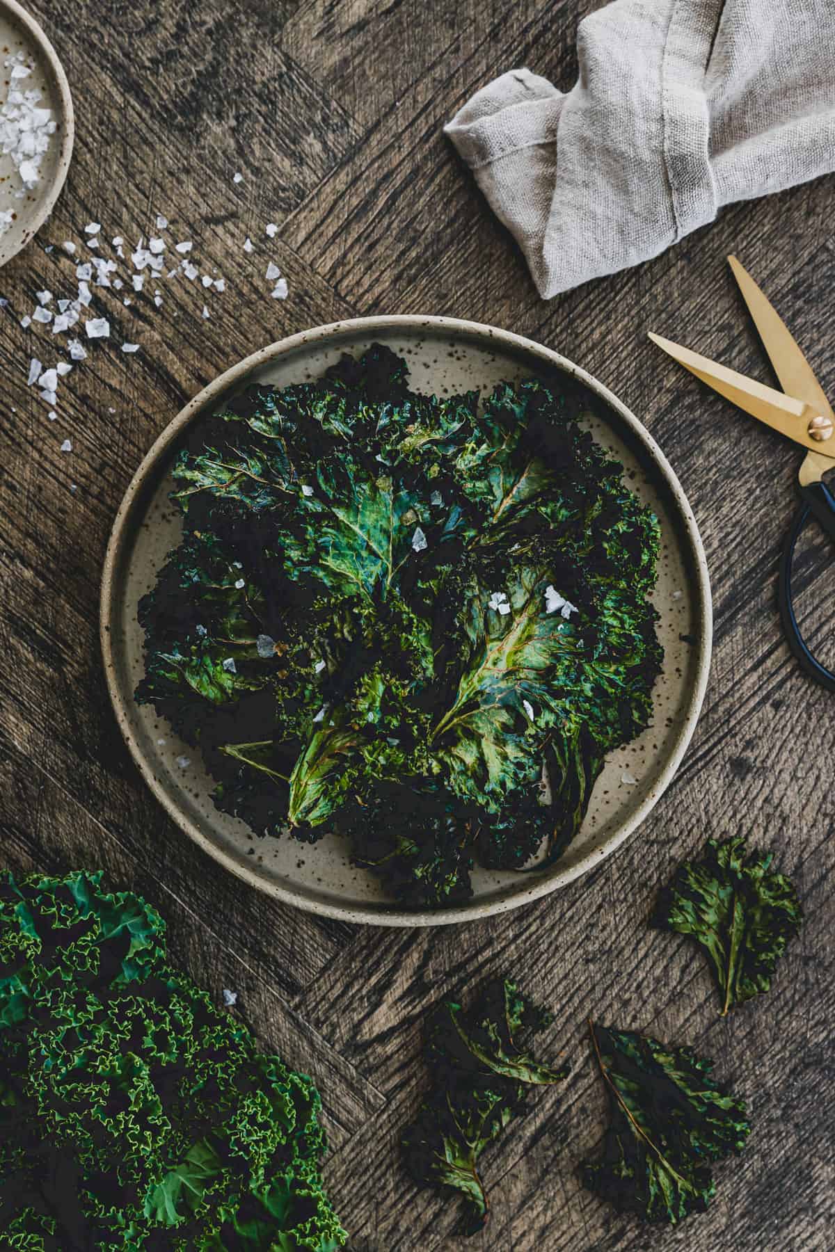 baked kale chips served on a plate