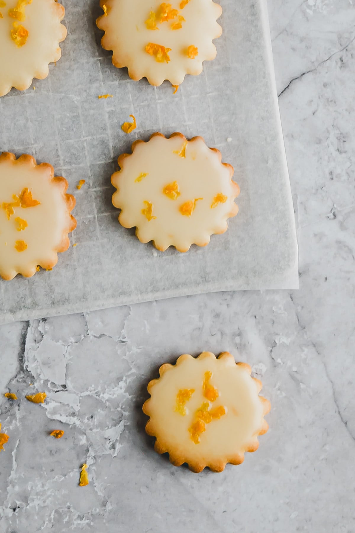 nahaufnahme von orangenplätzchen