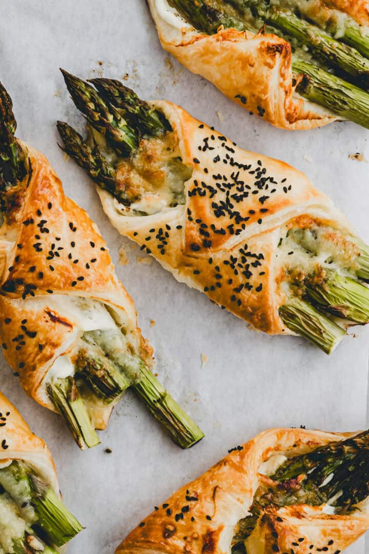 Asparagus Puff Pastry Bundles