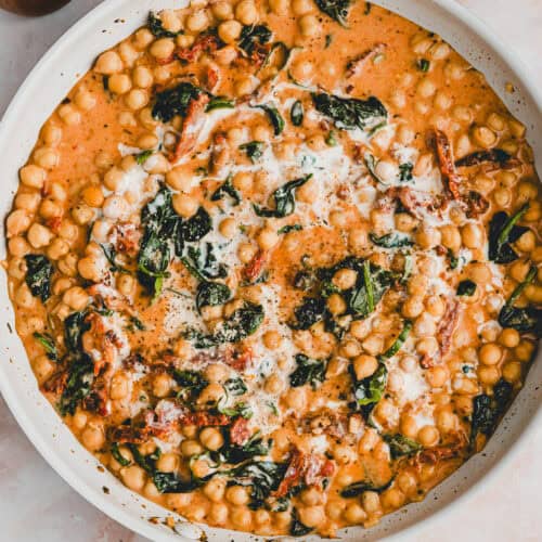 marry me chickpeas in einer bratpfanne