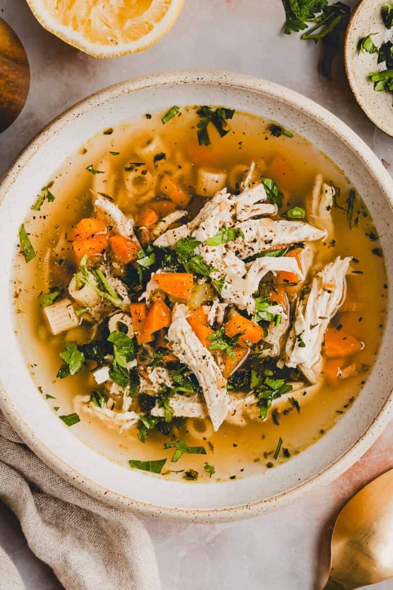 hühnersuppe mit hähnchenbrust