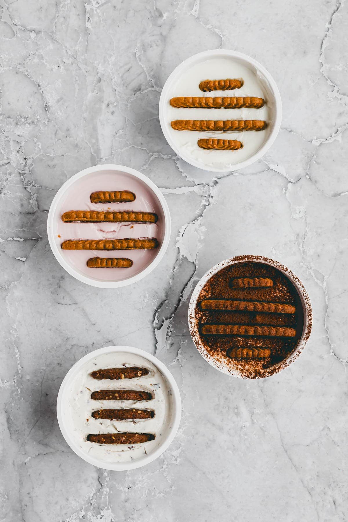 Viraler Japanese Cheesecake in 4 Varianten von oben fotografiert